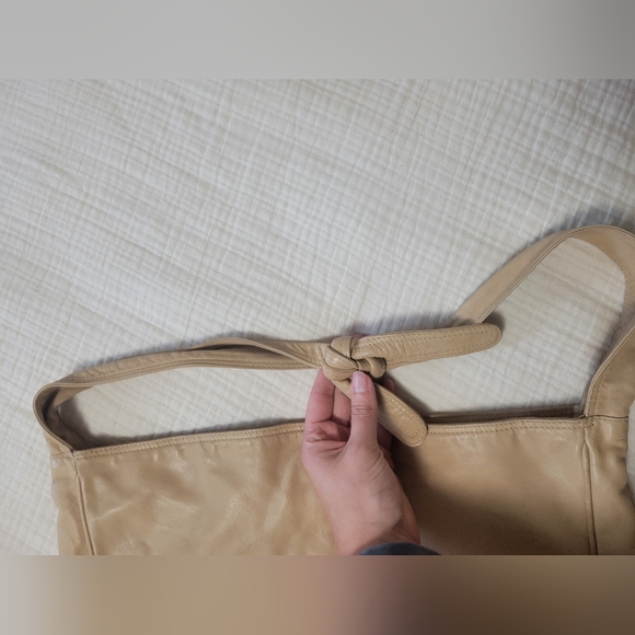 Bottega Veneta Vintage Soft Calfskin Hobo Shoulder Bag Sofia Richie Fave Style - Picture 3 of 12